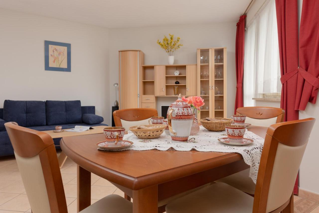 Pejzazowa Apartment Metro Wilanowska Mokotow By Noclegi Renters Warsawa Bagian luar foto